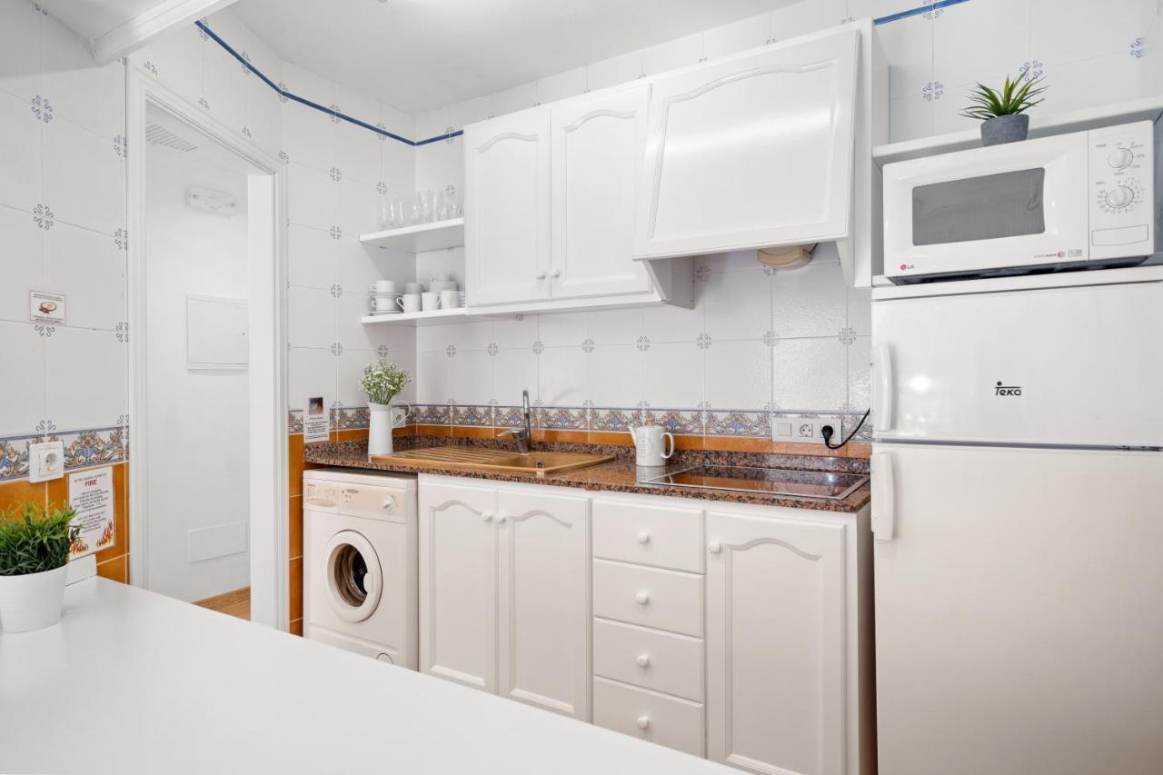 Punta Prima Apartments Екстер'єр фото