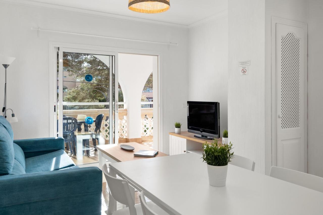 Punta Prima Apartments Екстер'єр фото